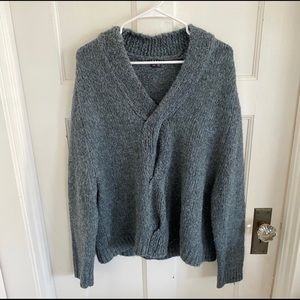 Theory alpaca/lambs wool cable knit sweater size L